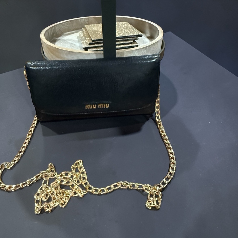 Miu Miu Black Leather Bifold wallet with card holder - Picture 2 of 10